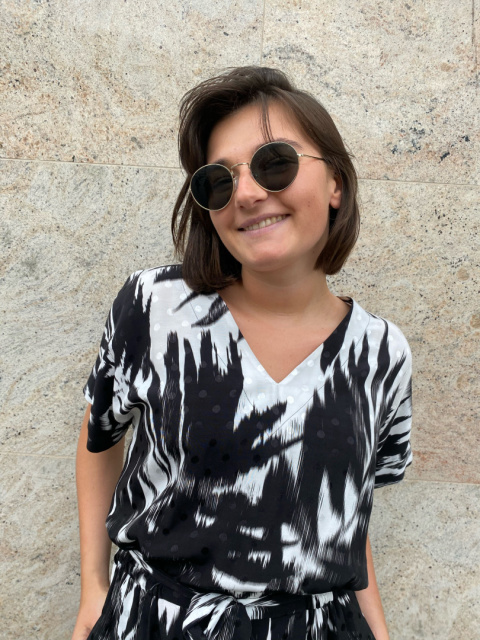 kombinezon z dekoltem w szpic kombinezon z dekoltem w szpic