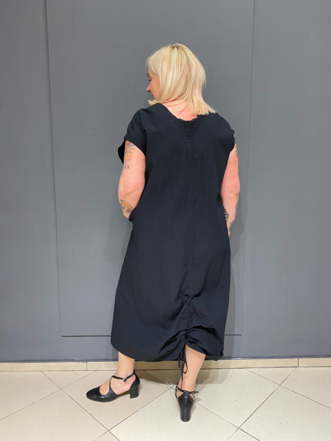 Sukienka ESTIA Wendy Trendy czarna Sukienka ESTIA Wendy Trendy czarna