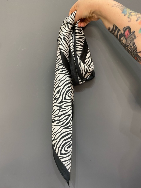 Apaszka XXVI zebra Apaszka XXVI zebra