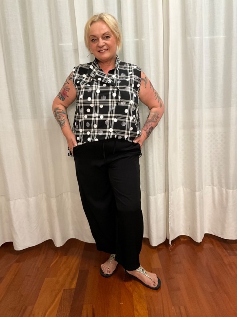 Spodnie MONZA Wendy Trendy czarne Spodnie MONZA Wendy Trendy czarne