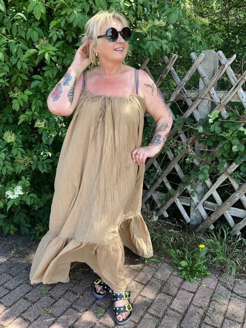 Sukienka CILIA camel Sukienka CILIA camel