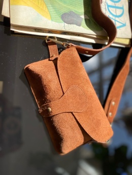 Nerka torebka MOVI skóra camel