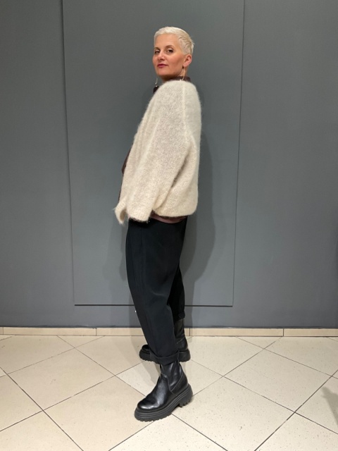 Sweter kardigan GIRL krem Sweter kardigan GIRL krem