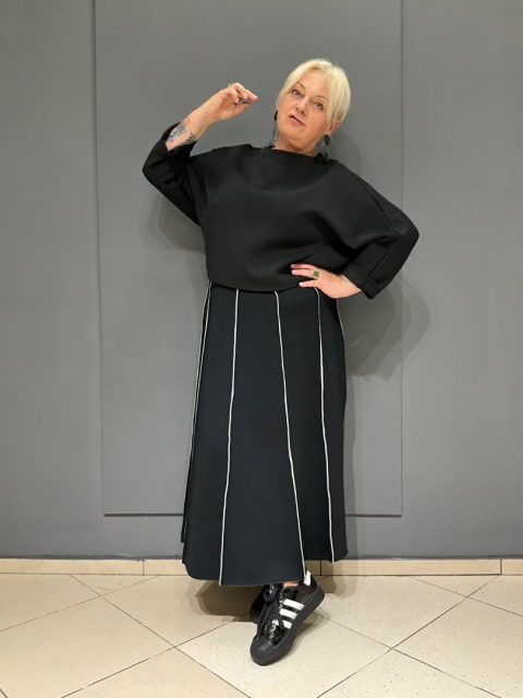 Bluzka OKI Wendy Trendy czarna Bluzka OKI Wendy Trendy czarna