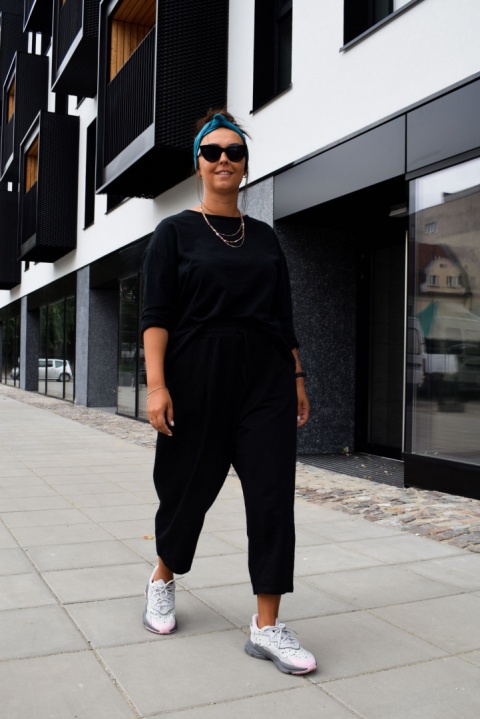 czarna bluza czarna bluza