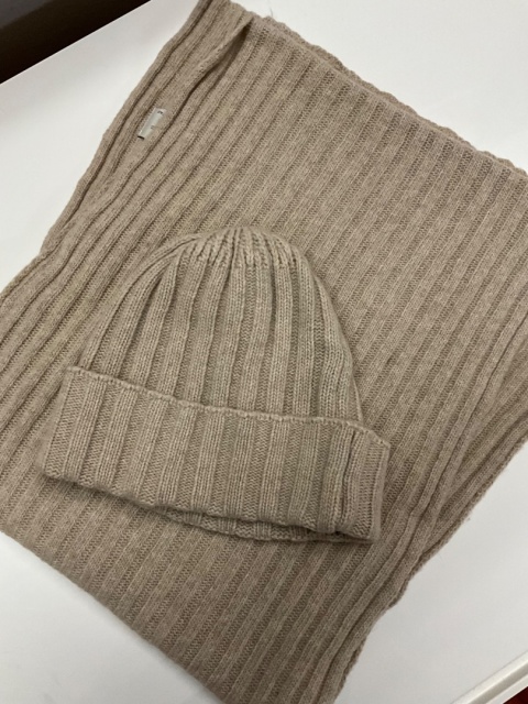 Czapka i szal MIRA latte