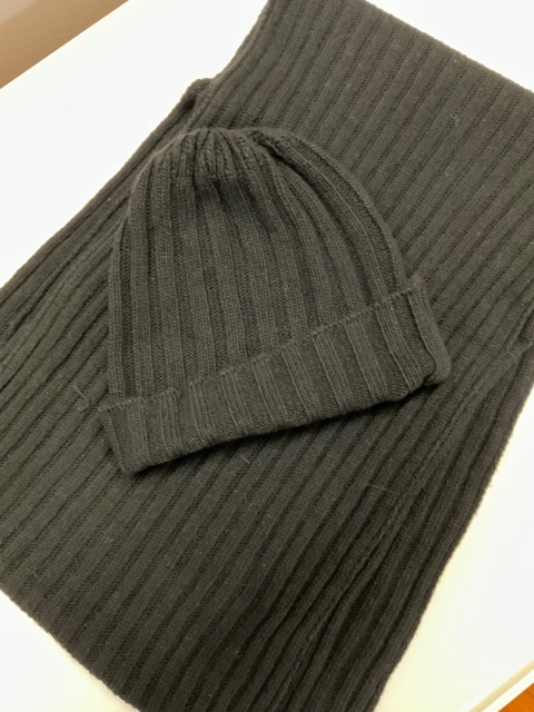 Czapka i szal MIRA nero