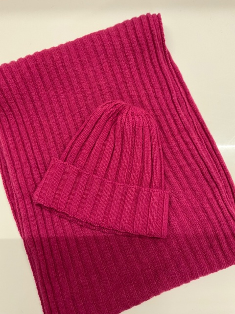 Czapka i szal MIRA fuksja