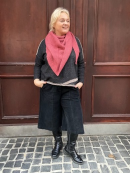 Chusta RENA mleczna malina