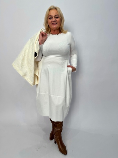 Sukienka VEGA Wendy Trendy milki