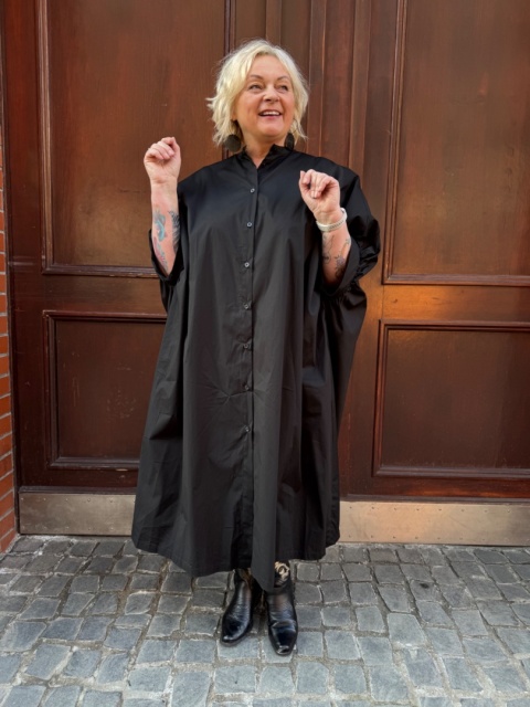 Sukienka BONITA Wendy Trendy czarna