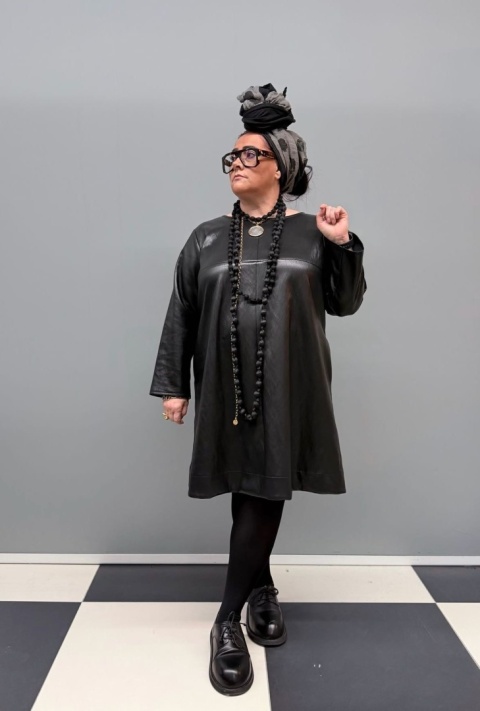 Sukienka FERA Rivabella czarna