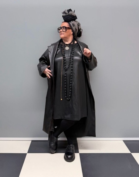 Sukienka FERA Rivabella czarna