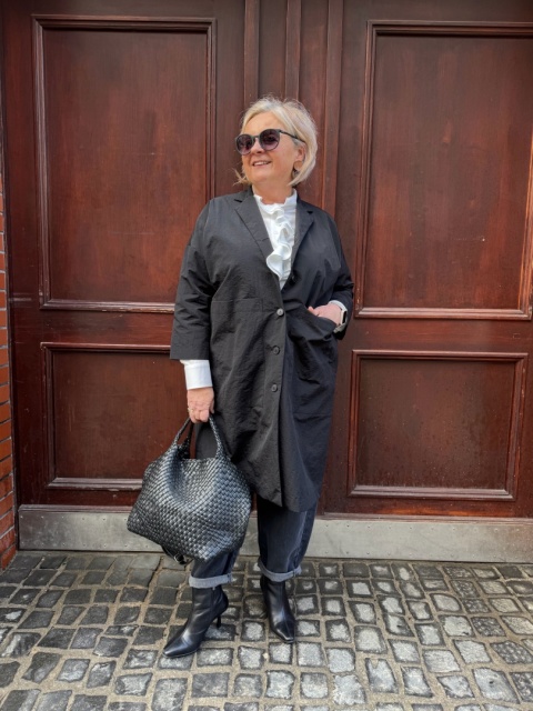 Płaszcz RILKA Rivabella czarny