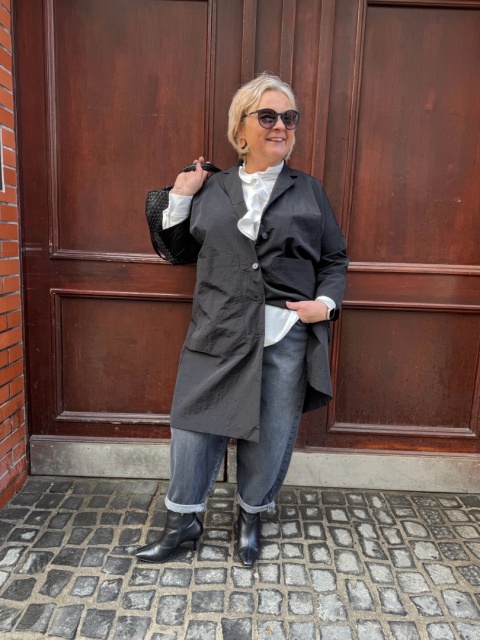 Płaszcz RILKA Rivabella czarny