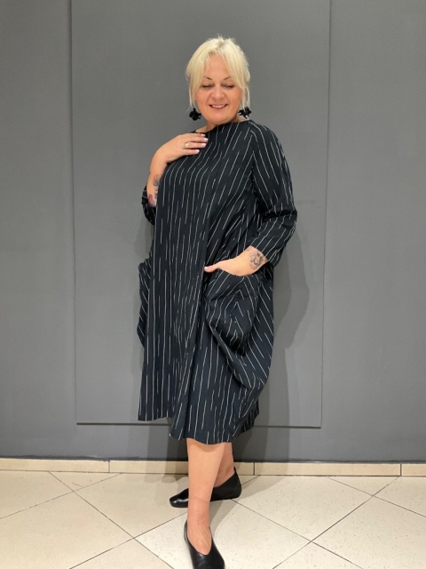 Sukienka NOTO Wendy Trendy czarna