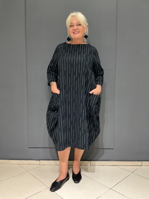 Sukienka NOTO Wendy Trendy czarna