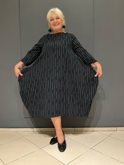 Sukienka NOTO Wendy Trendy czarna