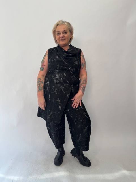 Kamizelka VINOS Wendy Trendy czarna