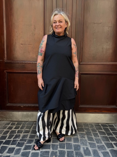 Sukienka MILA Wendy Trendy grafitowy