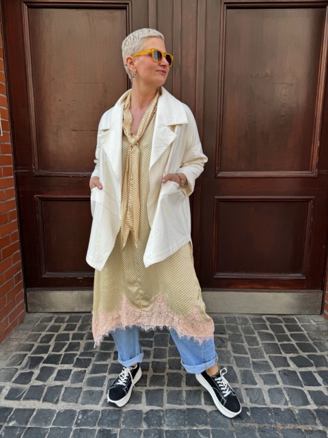 Sukienka ZOJA Wiya budyniowy