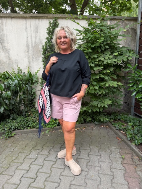 Bluza FIDŻI long Wendy Trendy czarna