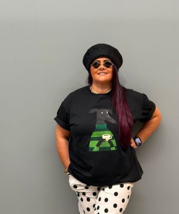 T-shirt TOMI Rivabella PIES czarny