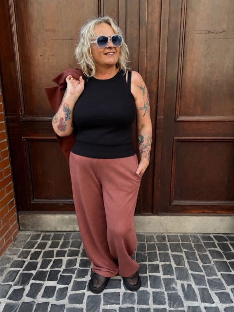 Spodnie dresowe PER Me Gusta terakota