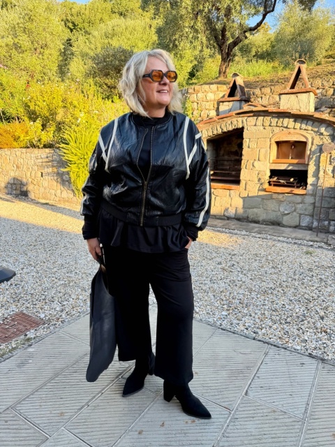 Kurtka skórzana MILA czarna