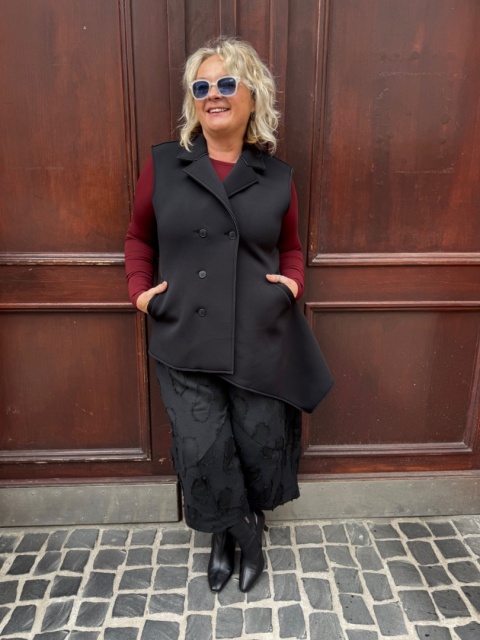 Kamizelka KAMEA Wendy Trendy czarna