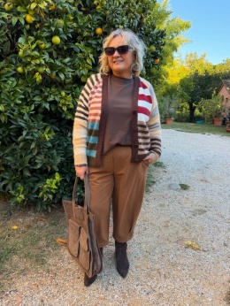 Sweter NINA paski 3