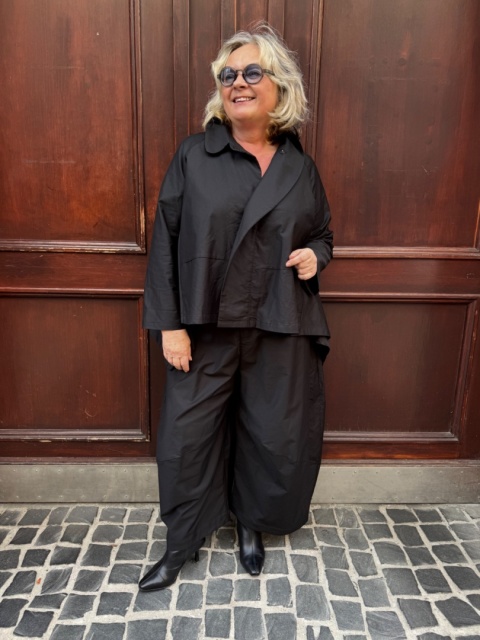 Blezer Paris Wendy Trendy – asymetria i efektowny kołnierz | Premium