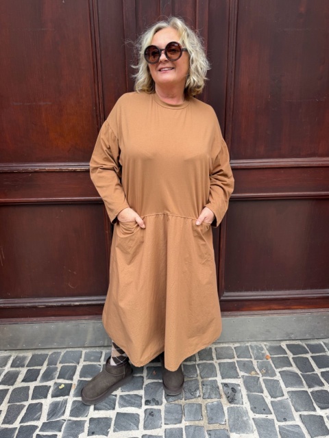 Sukienka Moka — bawełniany oversize z kieszeniami Wiya camel