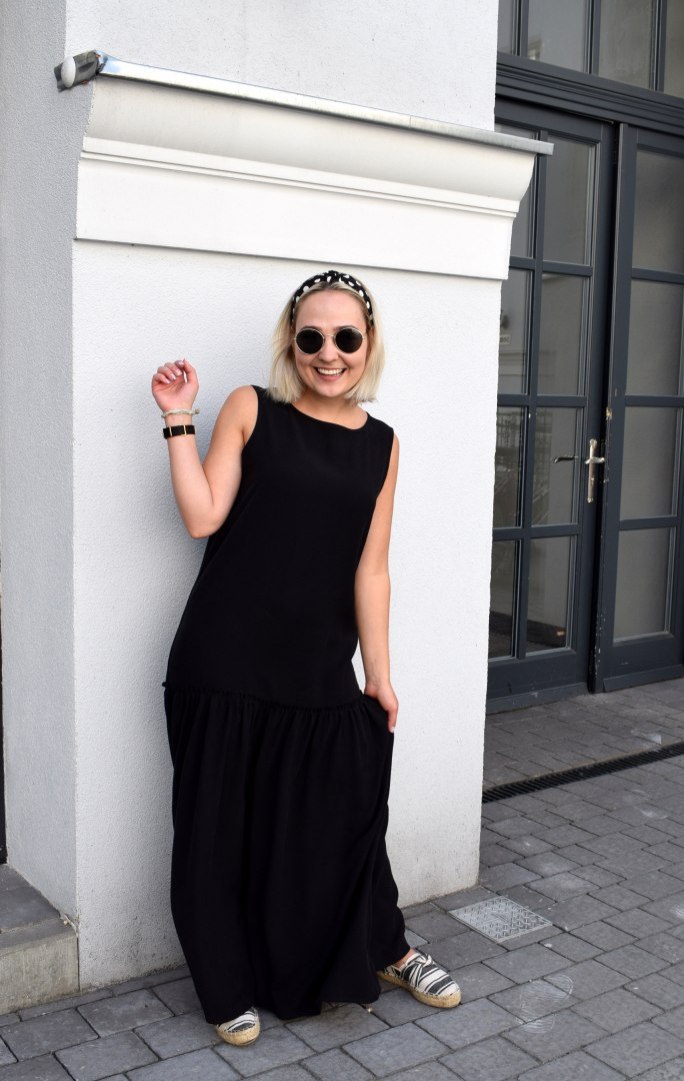 Sukienka Mona czarna Sukienka Mona czarna