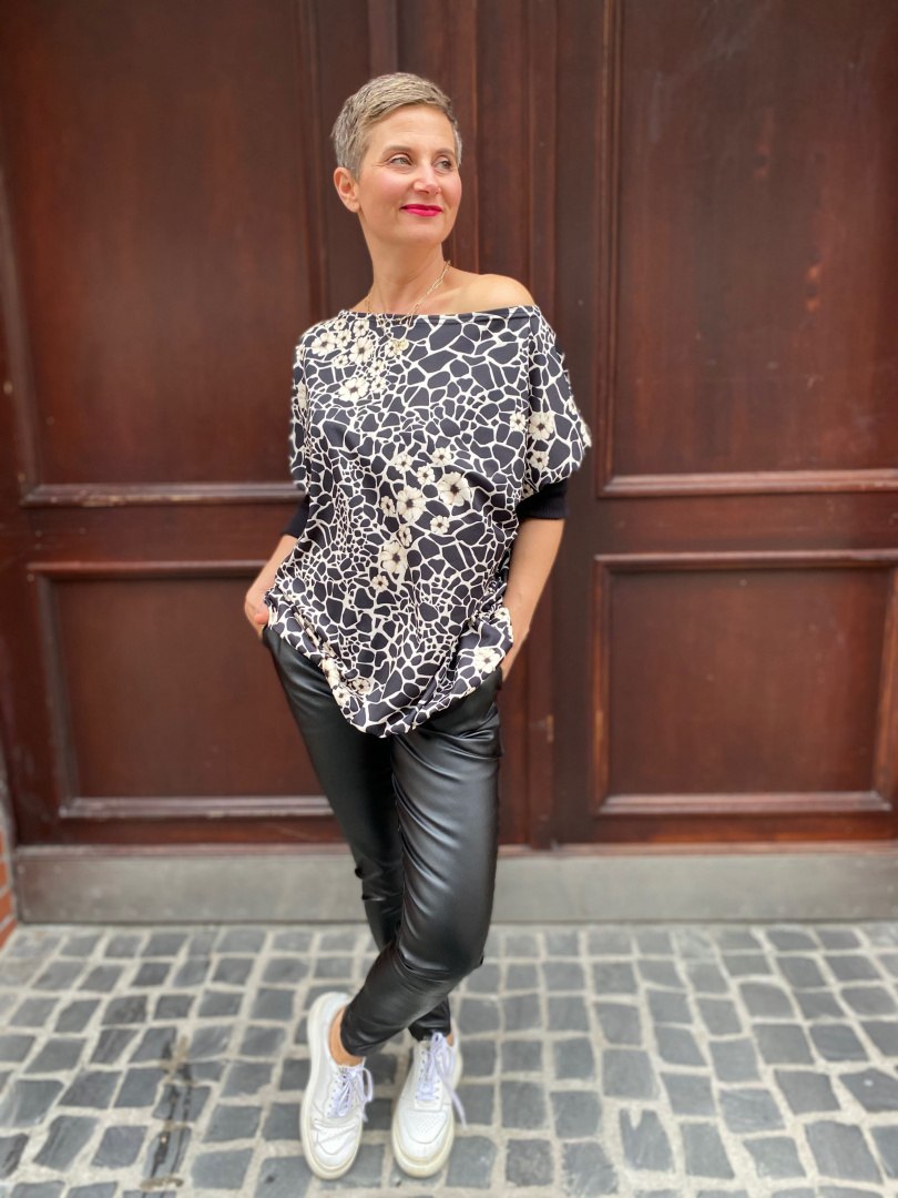 Bluza WEEKEND Taffi Bluza WEEKEND Taffi