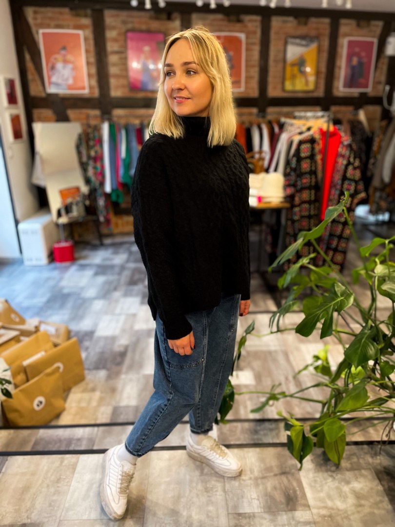 sweter wiya sweter wiya
