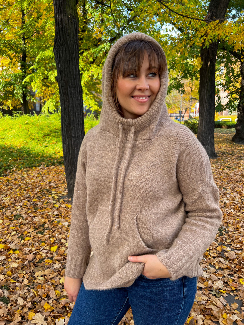 sweter z kapturem sweter z kapturem