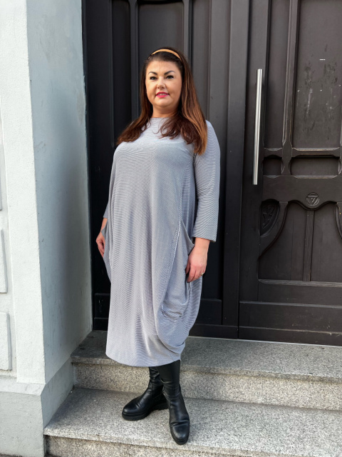 Sukienka VIKI Wendy Trendy paseczki Sukienka VIKI Wendy Trendy paseczki