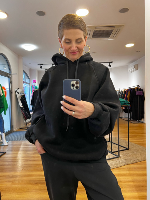 czarna bluza czarna bluza