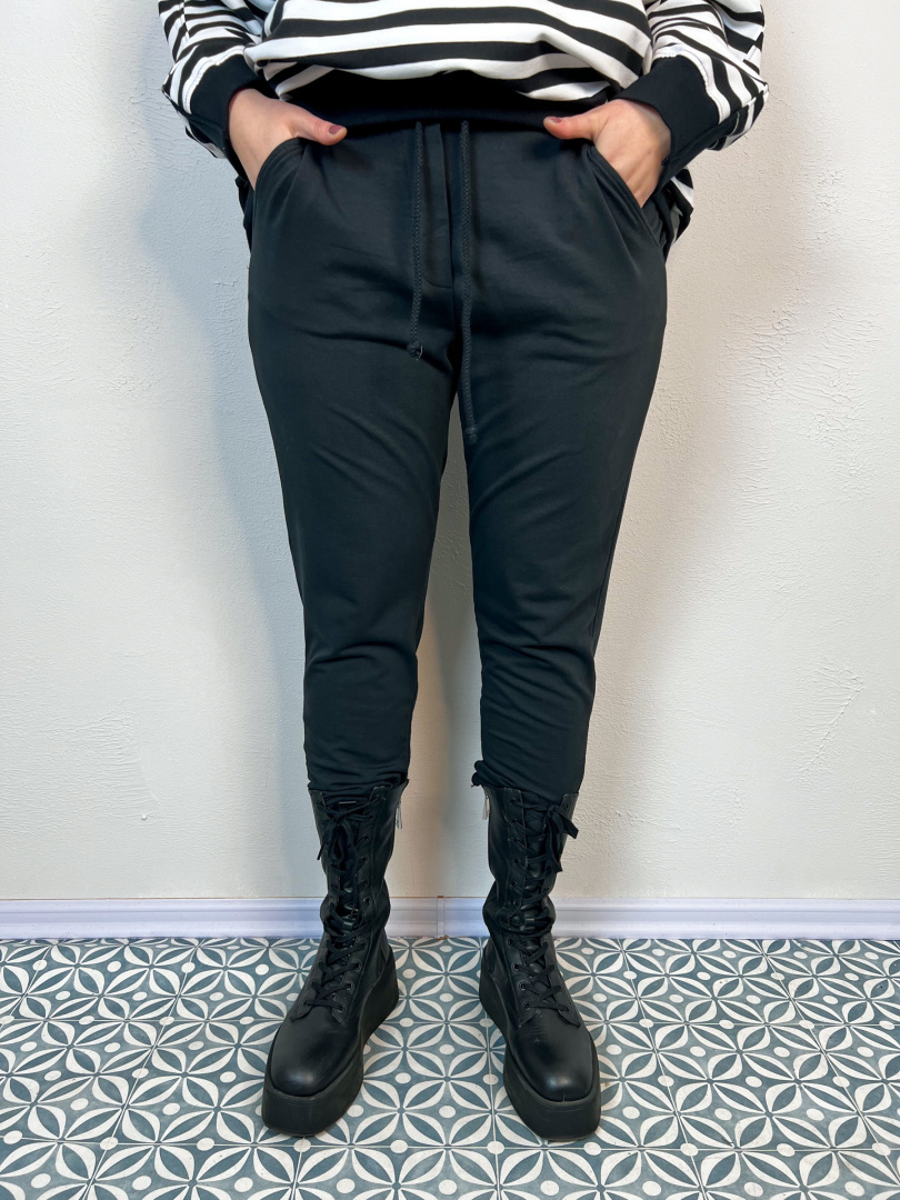 Spodnie dresowe FIGO czarne
