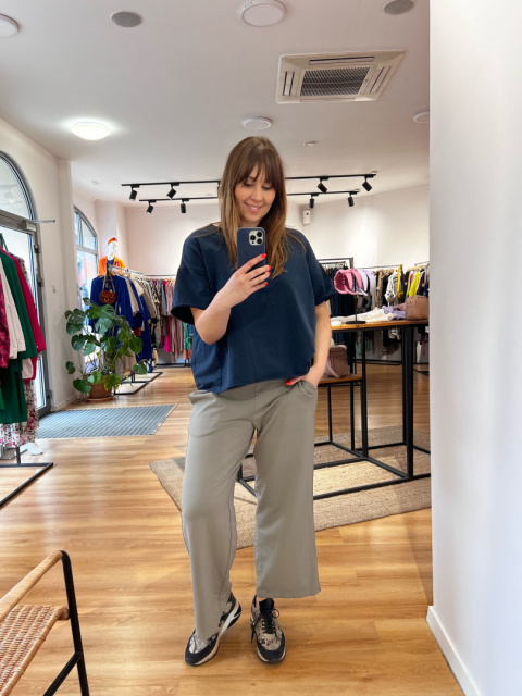 Bluzka Bluza FIDŻI Wendy Trendy granat Bluzka Bluza FIDŻI Wendy Trendy granat