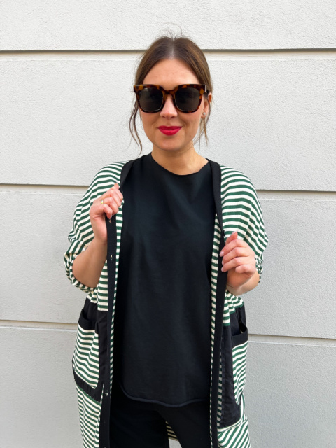Bluzka Bluza FIDŻI czarna Wendy Trendy Bluzka Bluza FIDŻI czarna Wendy Trendy